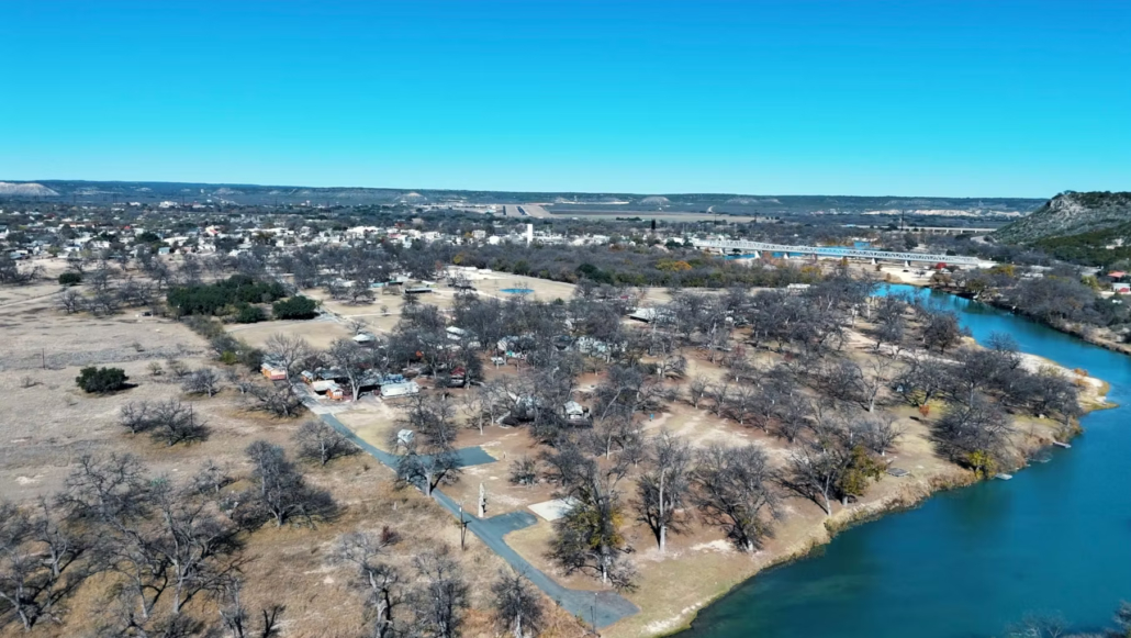 47cda9_7878763695d74c28b37fc68a95579edb~mv2